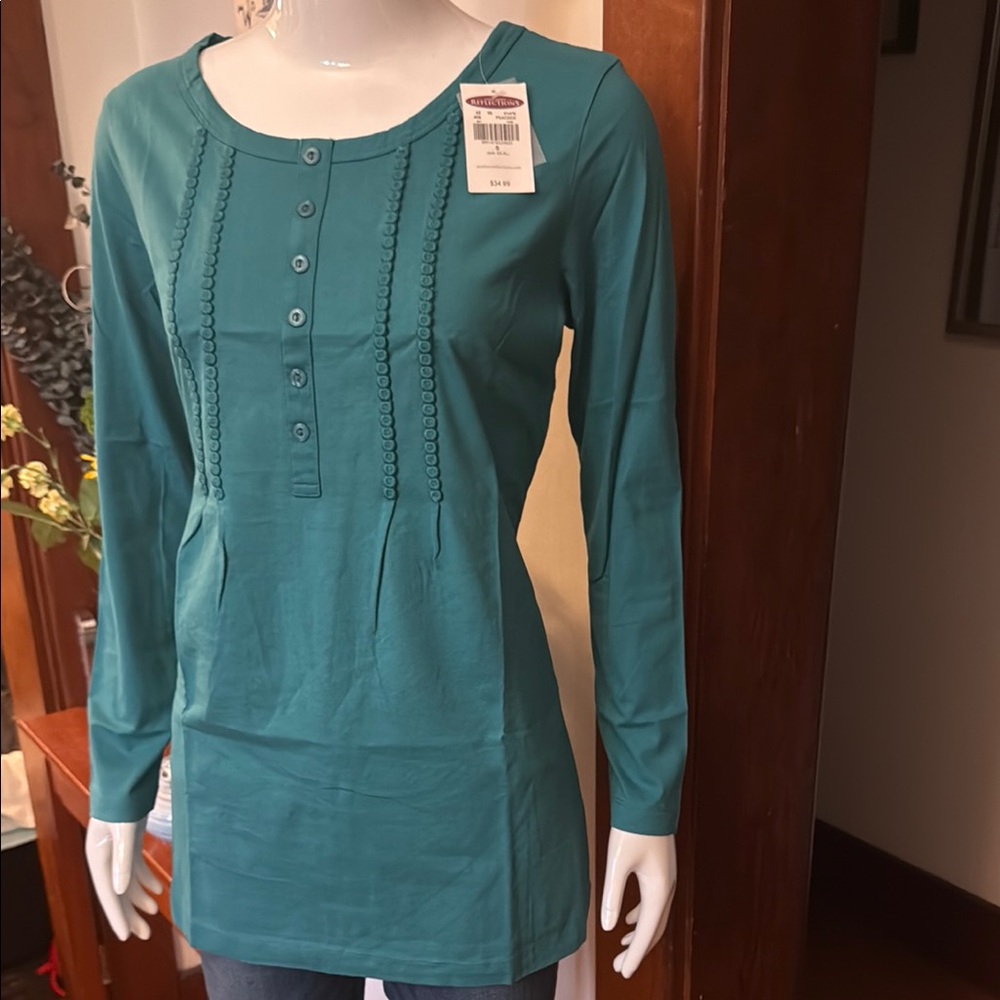 NWT northern reflections size small Teal Long Sleeve Women's Top